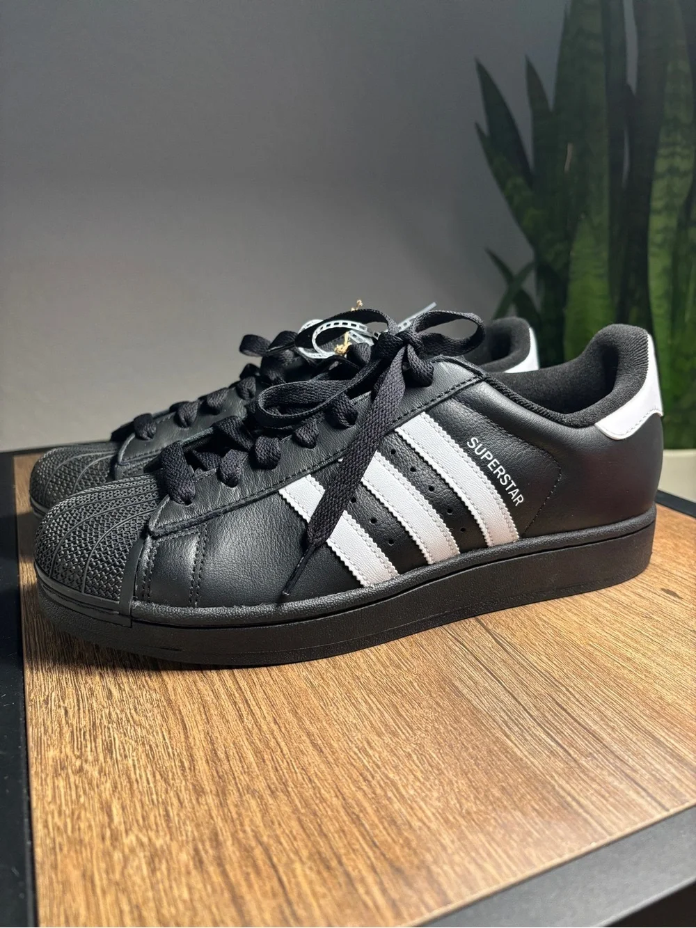adidas low top